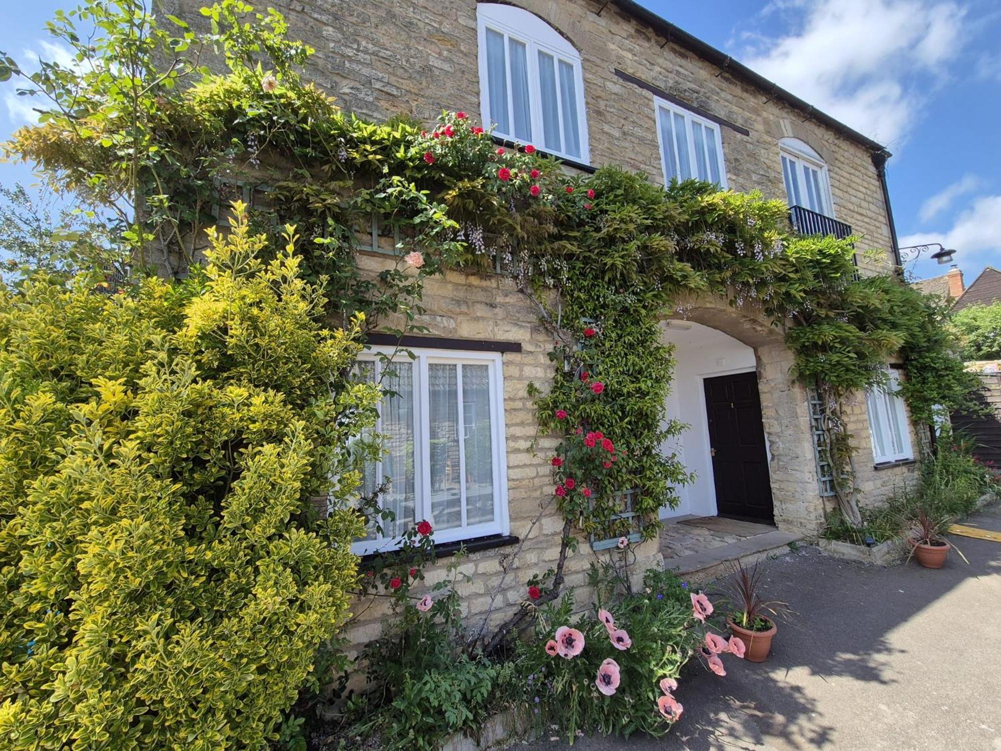 The Ship Inn Oundle Eksteriør bilde
