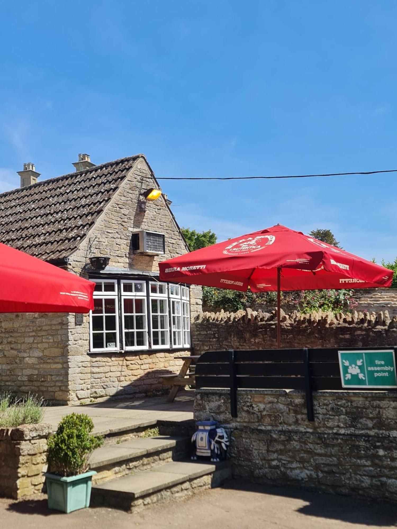 The Ship Inn Oundle Eksteriør bilde